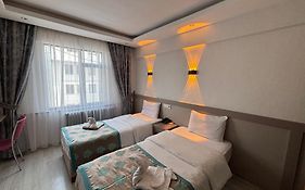Hotel Fly